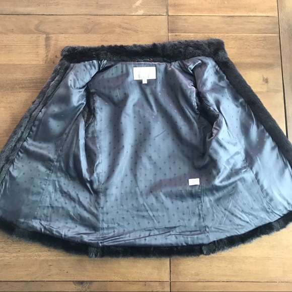 Banana Republic Faux Fur Vest - Picture 3 of 4